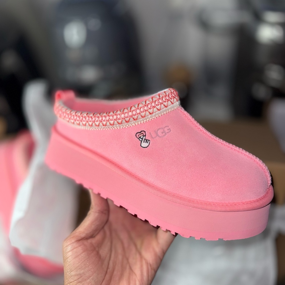 💕NEW!💞 UGG TAZZ LOVE 25 SLIPPER/CLOGI TROPICAL PINK WMNS SIZE 5W